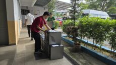电脑资源二次生命 · 培风中学赠培德小学电脑设备
