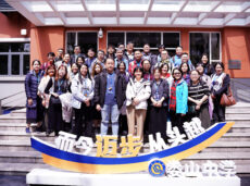 培风中学35名教师走进上海中学观课交流 · 拓展教学视野 培风中学35名教师走进上海中学观课交流 · 拓展教学视野